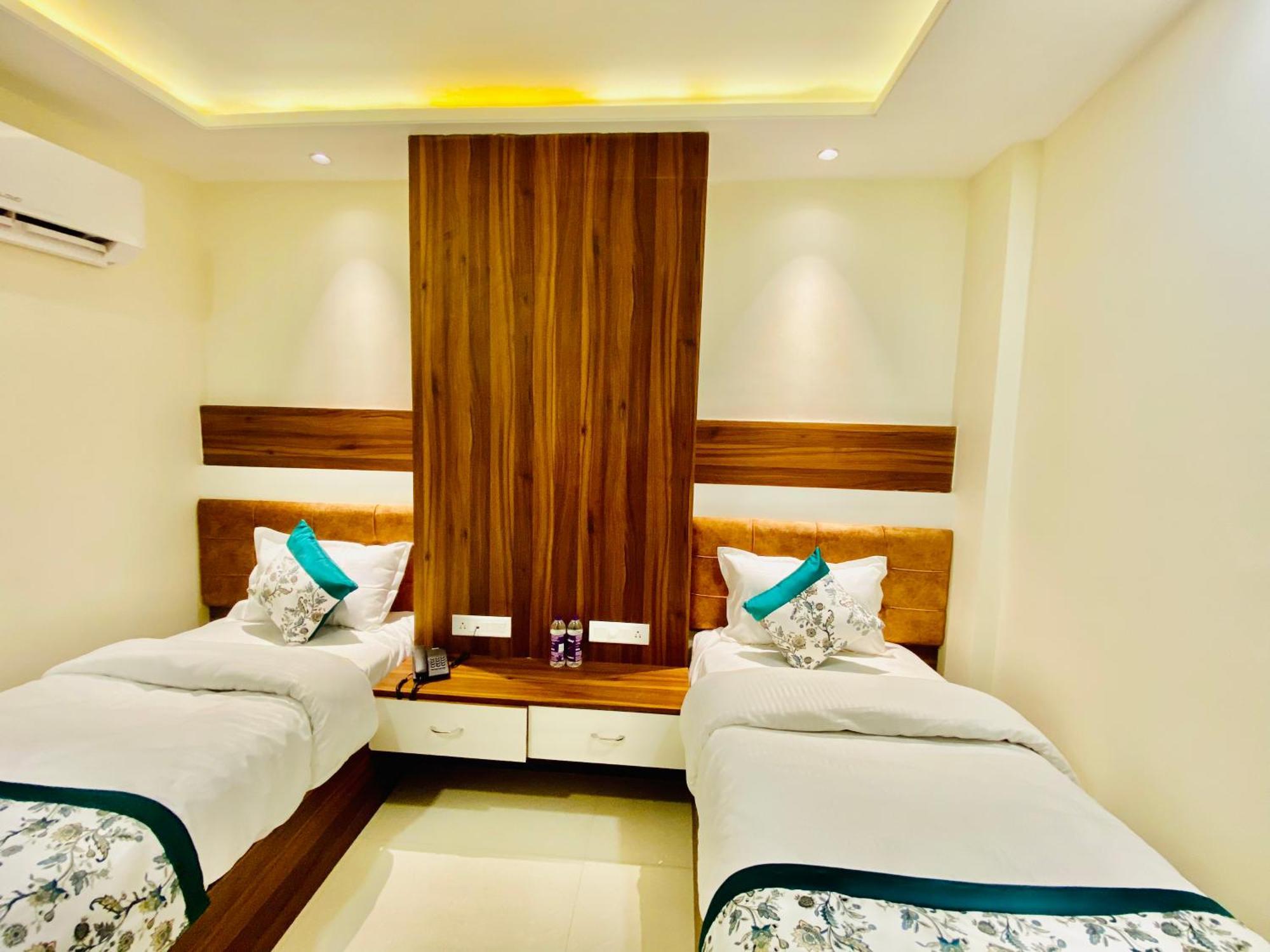 Hotel White House 350 Mtr From Golden Temple 阿姆利则 外观 照片