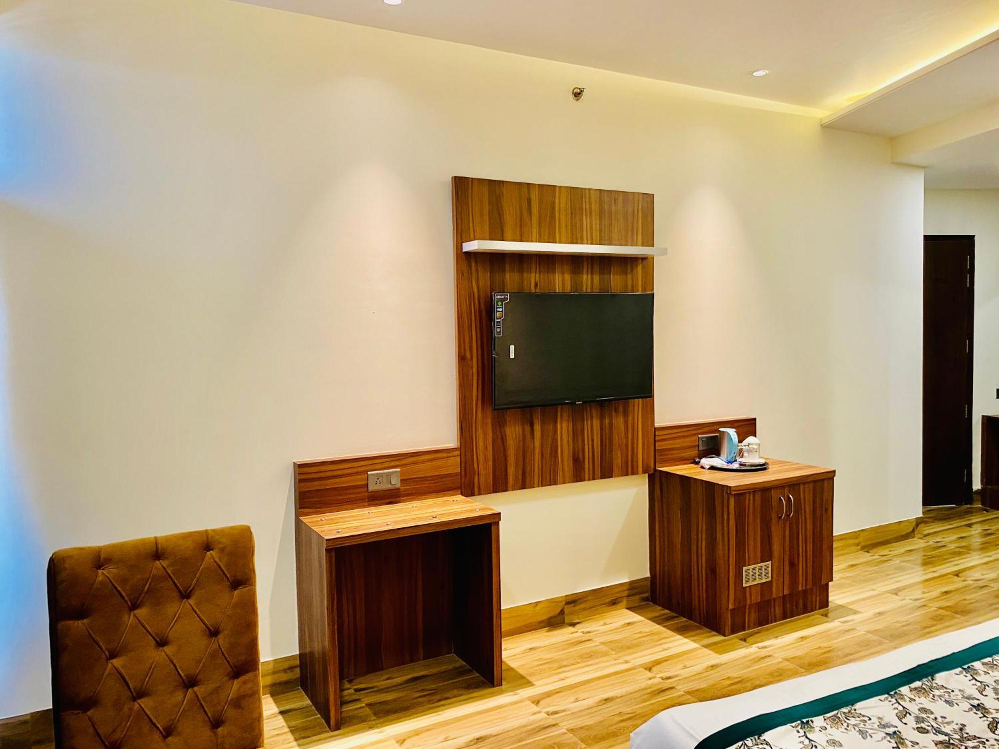 Hotel White House 350 Mtr From Golden Temple 阿姆利则 外观 照片
